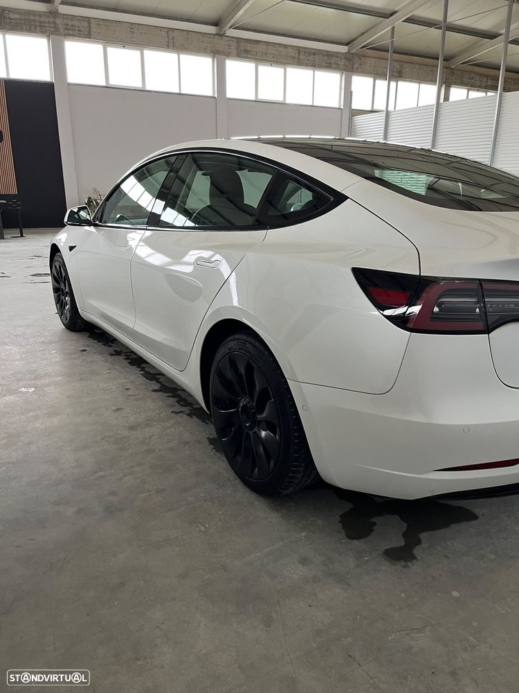 Tesla Model 3 Standard Range Plus RWD - 3