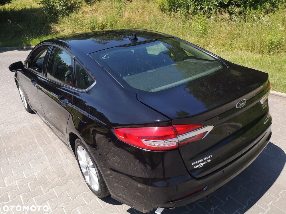 Ford Fusion - 14