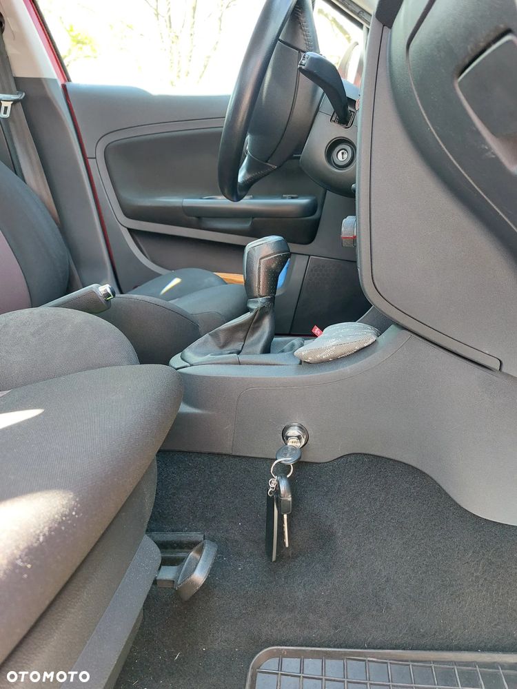 Seat Ibiza 1.4 16V Sport - 10