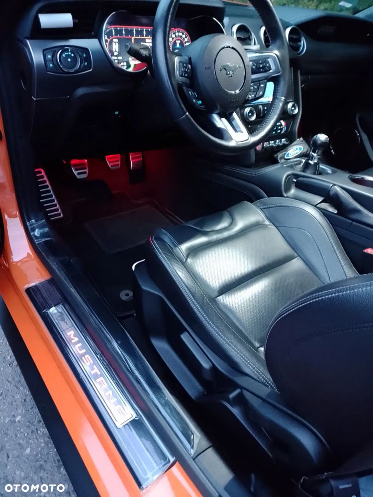 Ford Mustang - 26