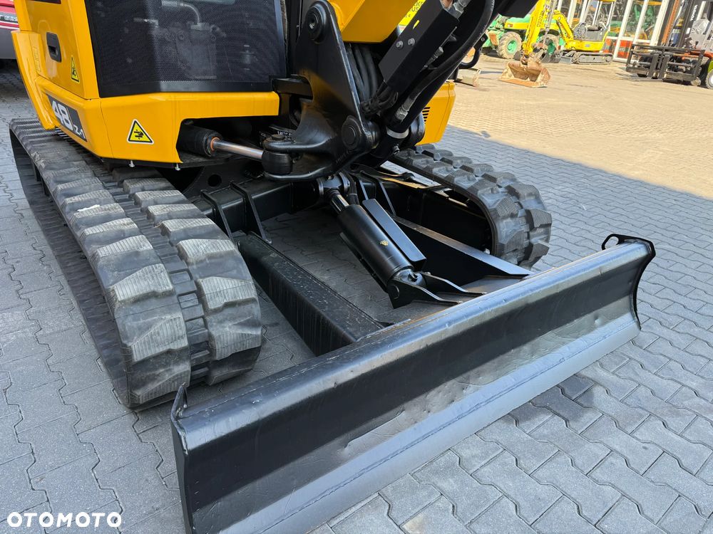 JCB 48Z-1 - 12