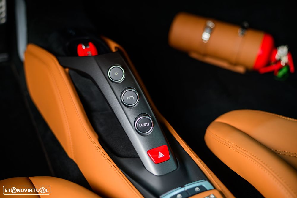 Ferrari 488 GTB - 25