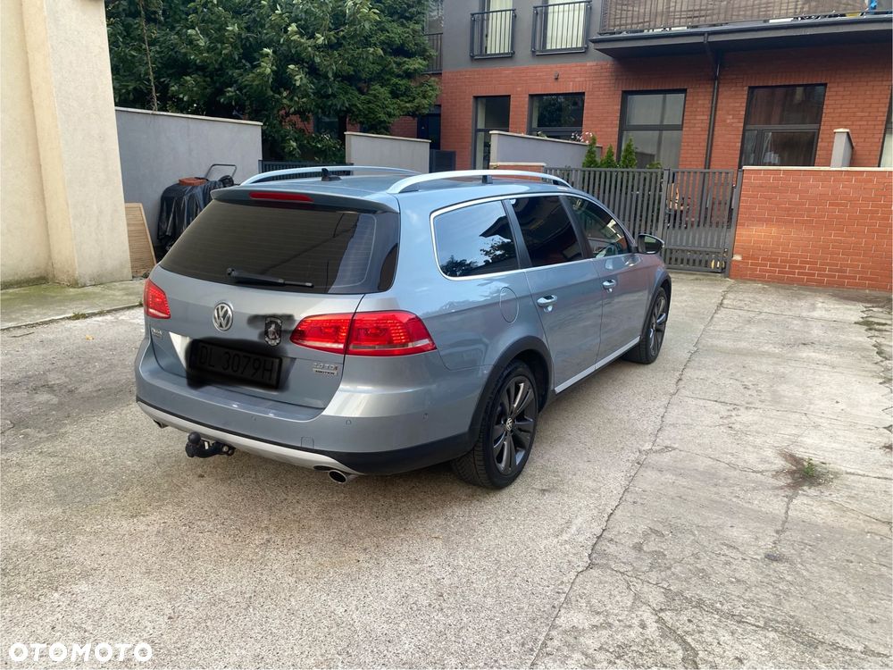 Volkswagen Passat 2.0 TDI 4Mot Highline DSG - 2