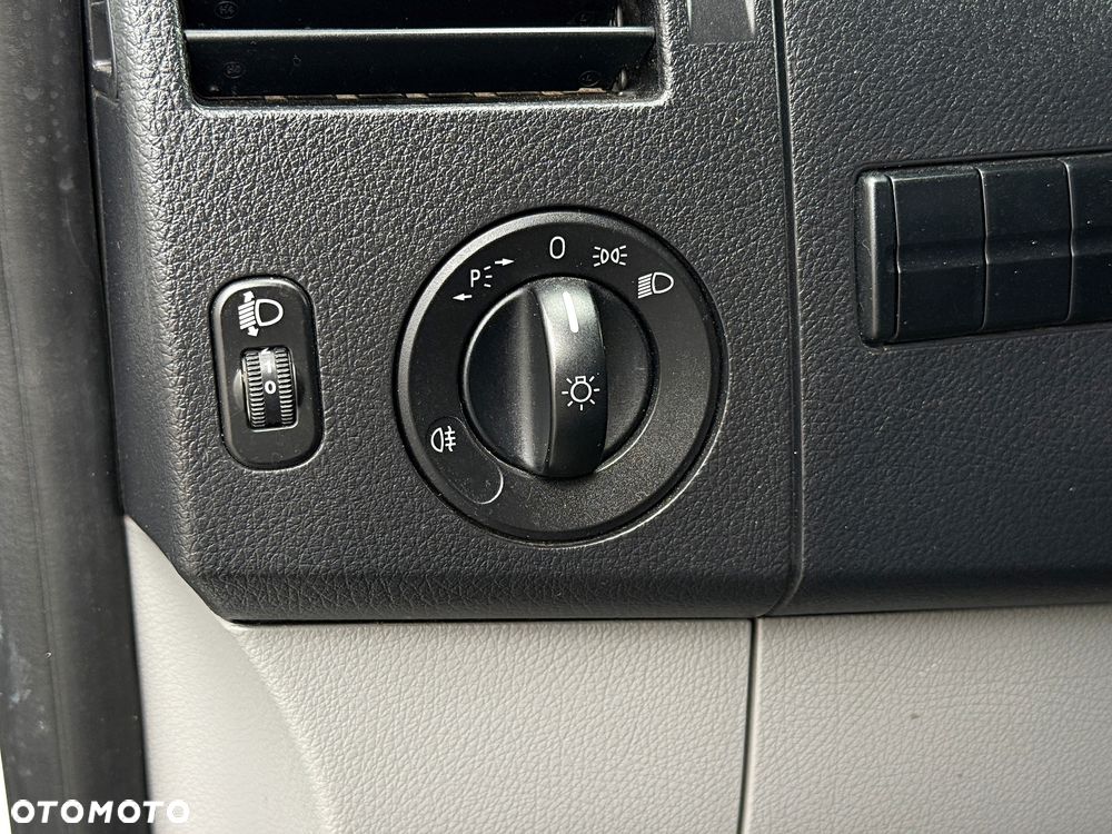 Mercedes-Benz Sprinter - 13