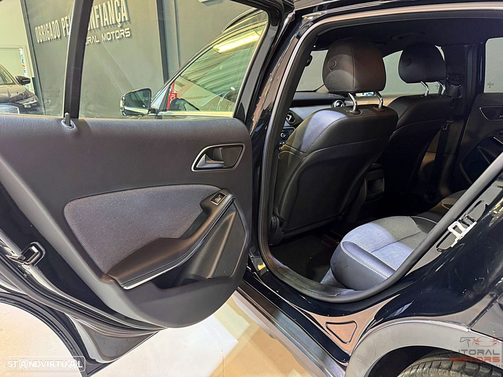 Mercedes-Benz GLA 200 d 7G-DCT Style - 16