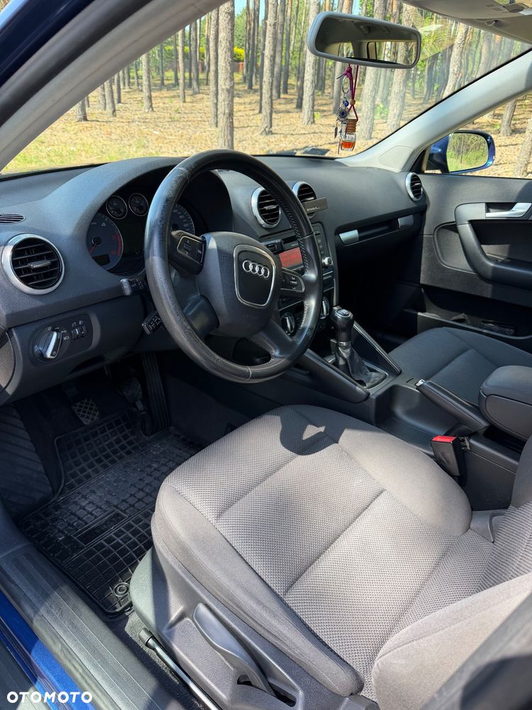 Audi A3 Sportback 2.0 TDI DPF Ambiente - 7