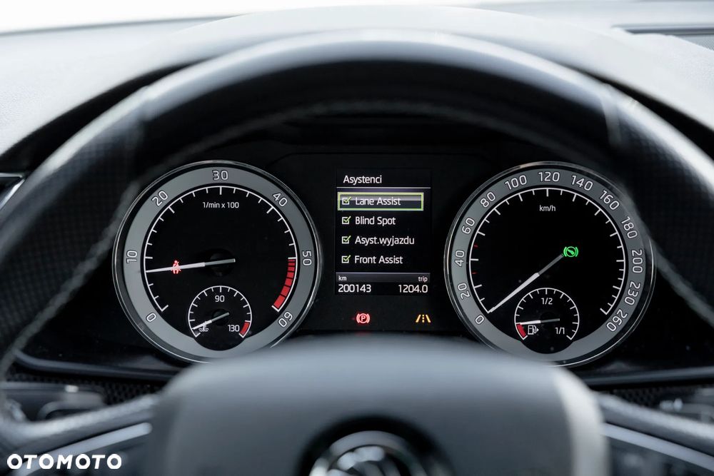 Skoda Superb 2.0 TDI Sportline DSG - 23