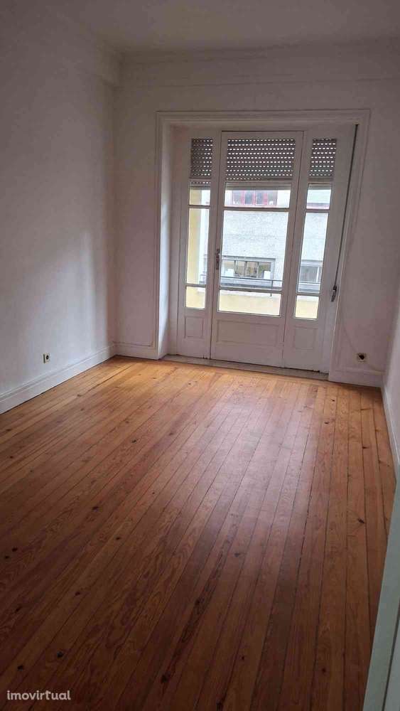 T4 na Rua do Bolhão - Grande imagem: 2/13