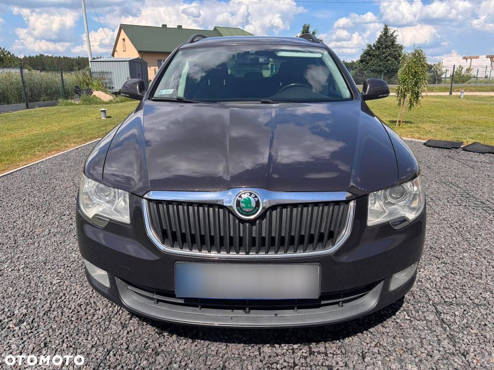 Skoda Superb 2.0 TDI DSG Ambition - 2