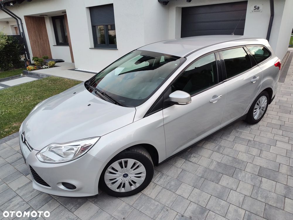 Ford Focus Turnier 1.0 EcoBoost Start-Stopp-System TREND - 1