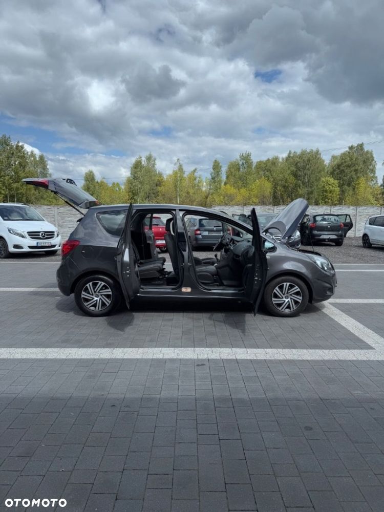 Opel Meriva - 12