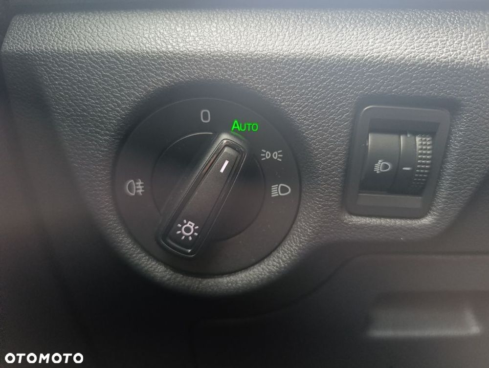 Skoda Kamiq 1.0 TSI Ambition DSG - 29