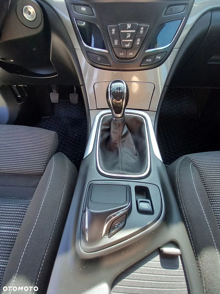 Opel Insignia - 26
