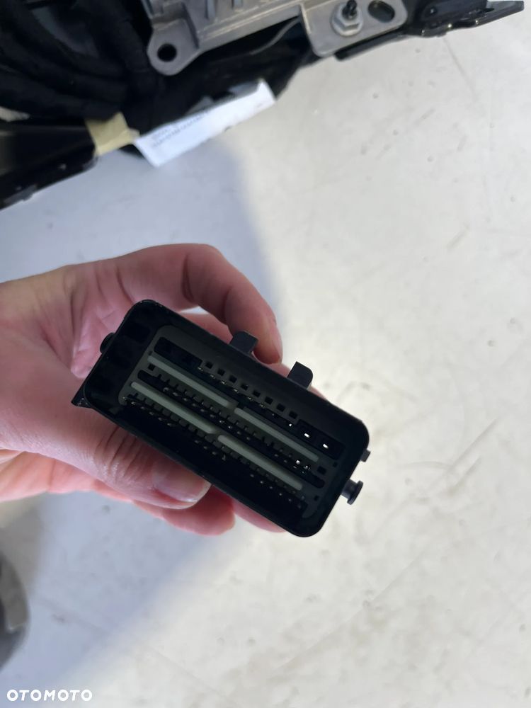 MODUŁ KONTROLI STEROWNIK GATEWAY FORD RU5T-14H474-DFD , SK3T-14G670-FRC KOMPLET - 3