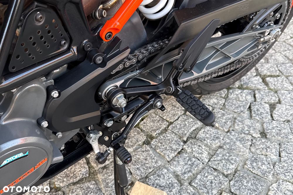 KTM Duke - 23