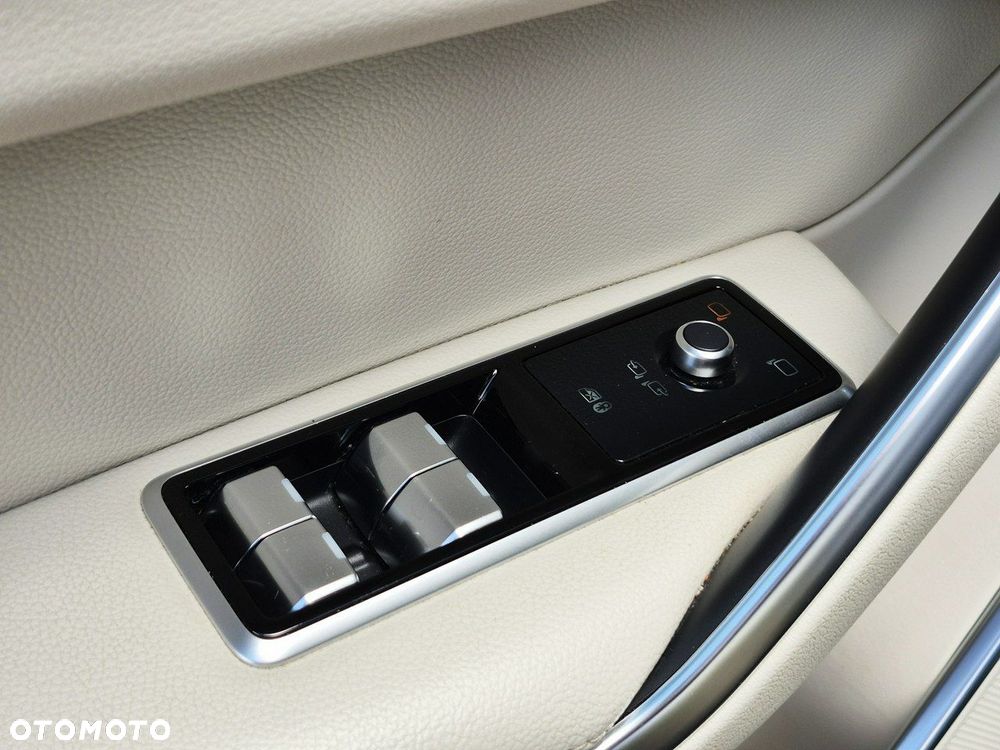 Jaguar F-Pace - 19