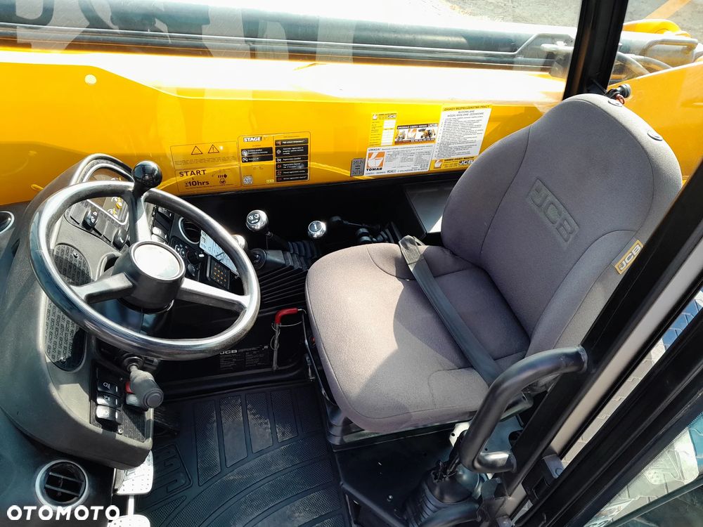 JCB 540-140 2022r - 24