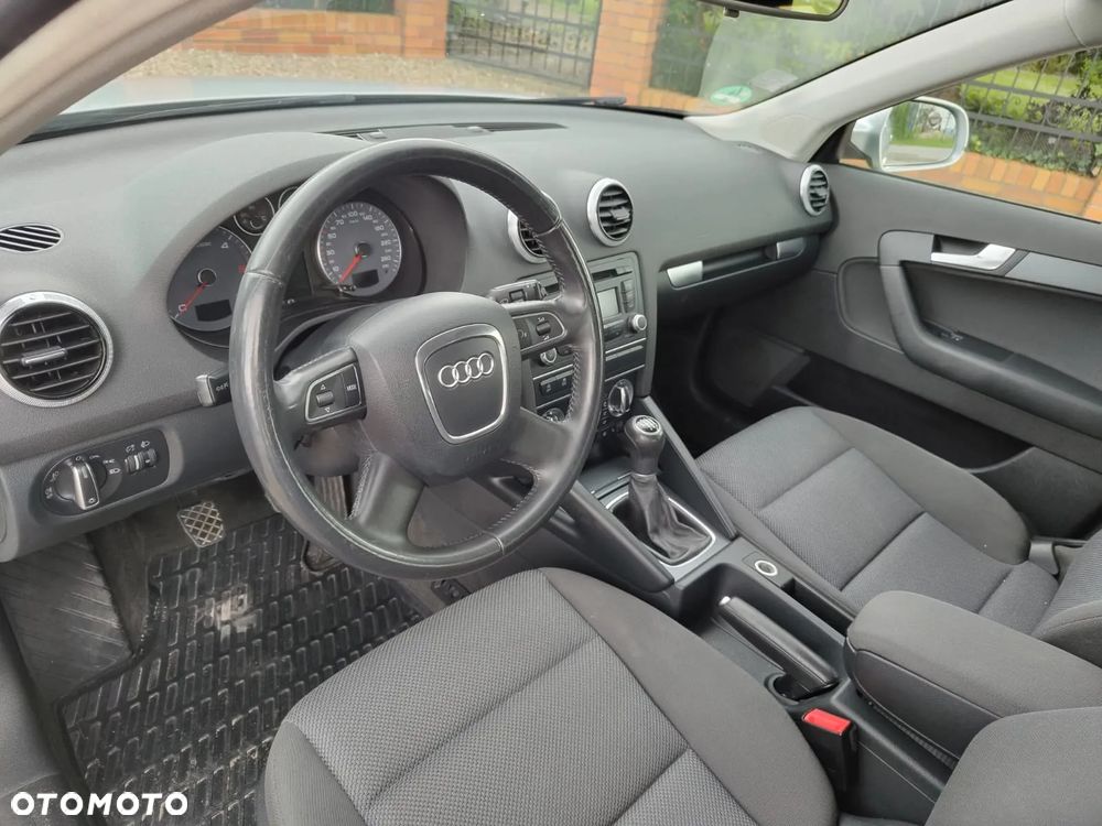 Audi A4 2.0 TDI DPF S line Sportpaket - 11