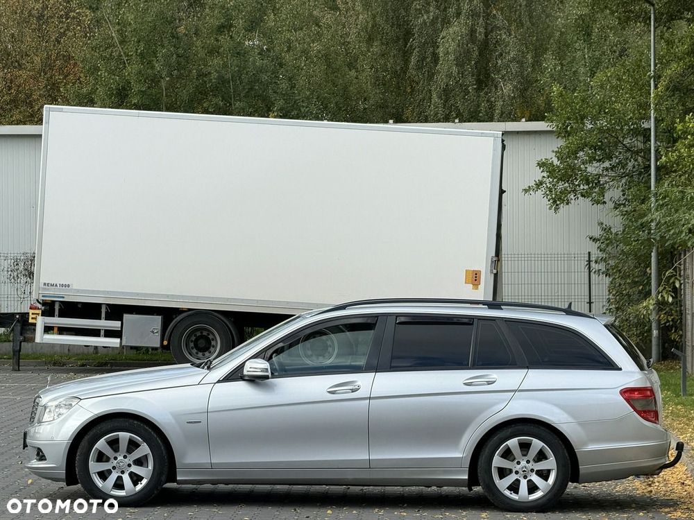Mercedes-Benz Klasa C 200 CDI Avantgarde Edition - 24