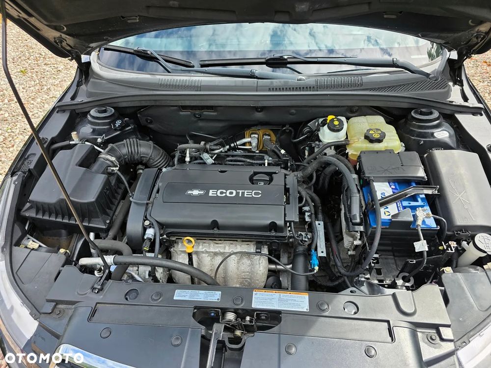 Chevrolet Cruze - 32