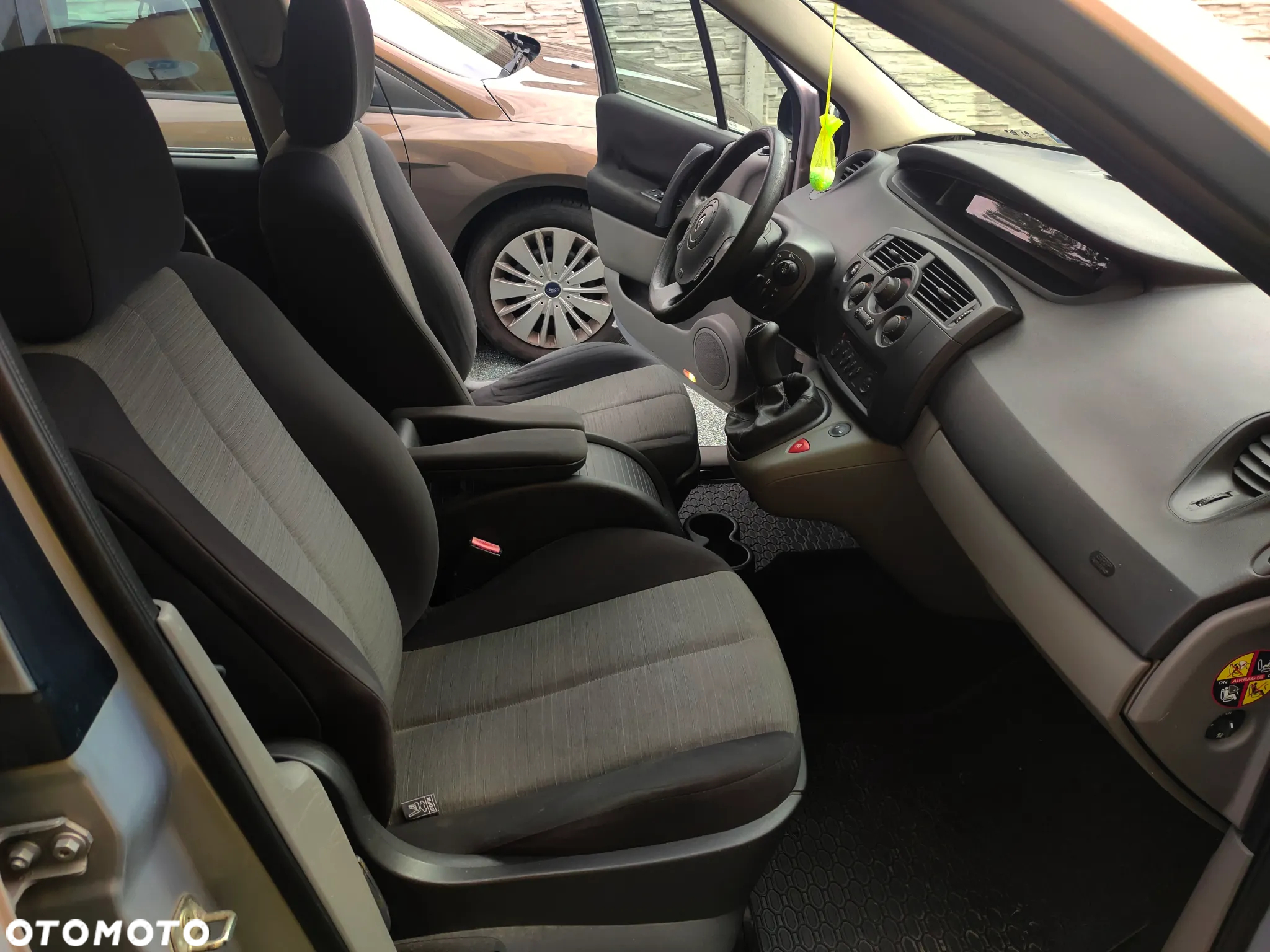 Renault Scenic 1.6 16V Confort Authentique - 6