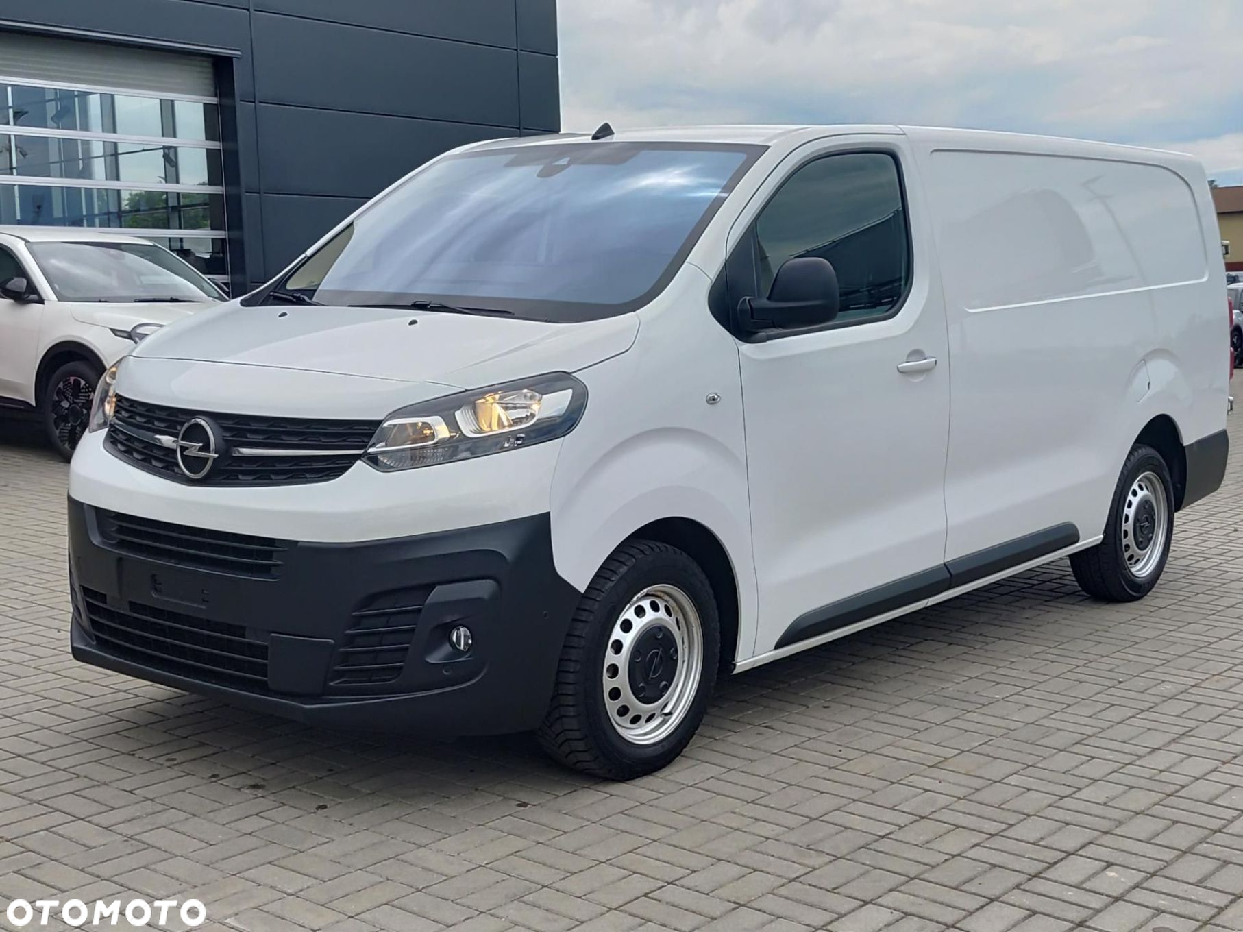 Opel Vivaro - 2