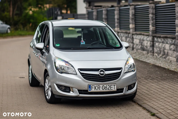 Opel Meriva 1.4 T Design Edition