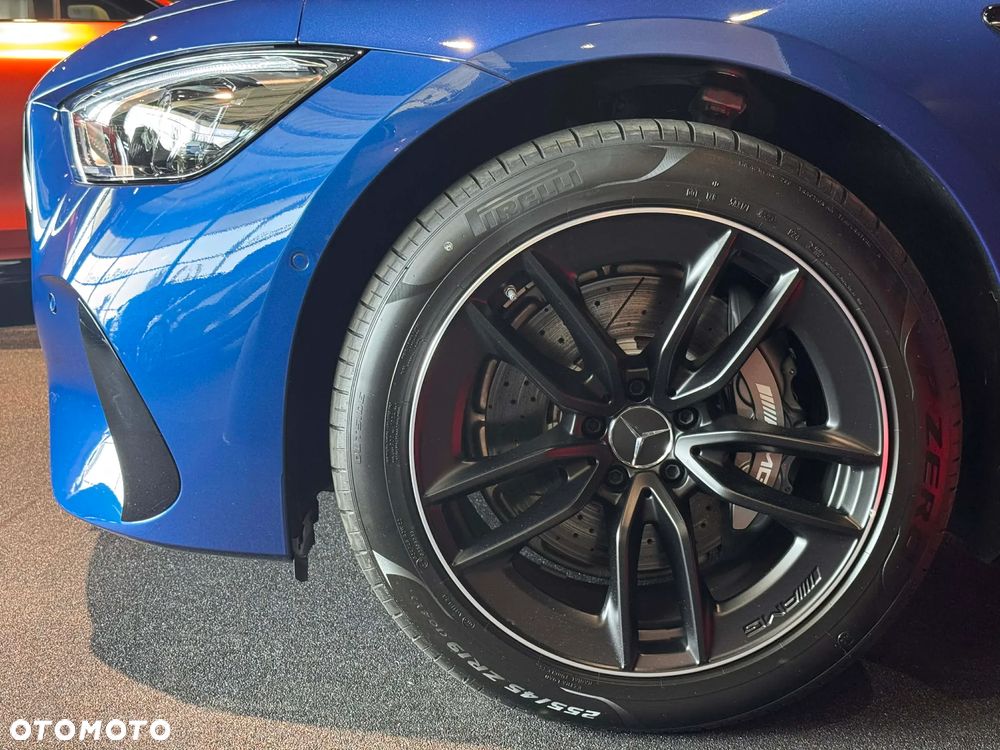 Mercedes-Benz AMG GT 43 4Matic+ 4D Speedshift TCT 9G - 6