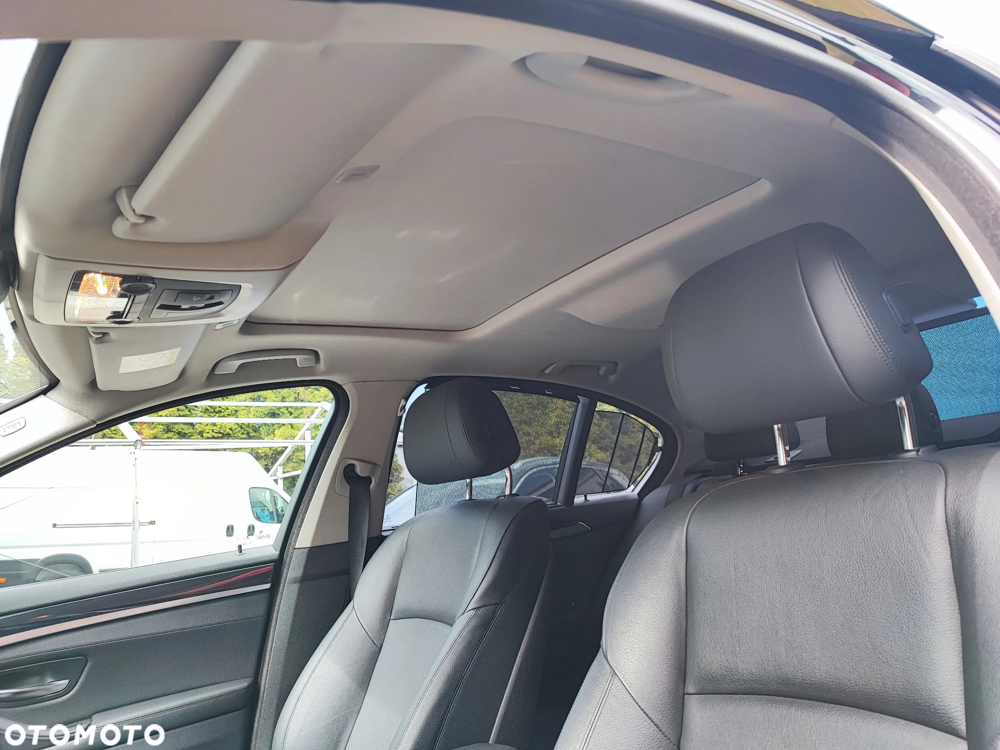BMW Seria 5 520d Luxury Line - 16