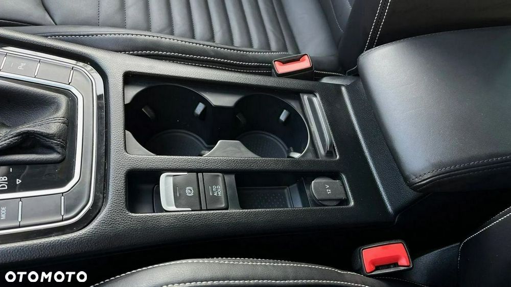 Volkswagen Passat - 27
