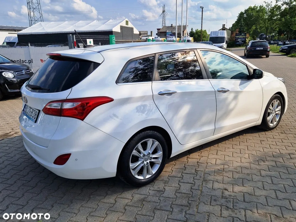 Hyundai i30 1.6 CRDi Premium - 6