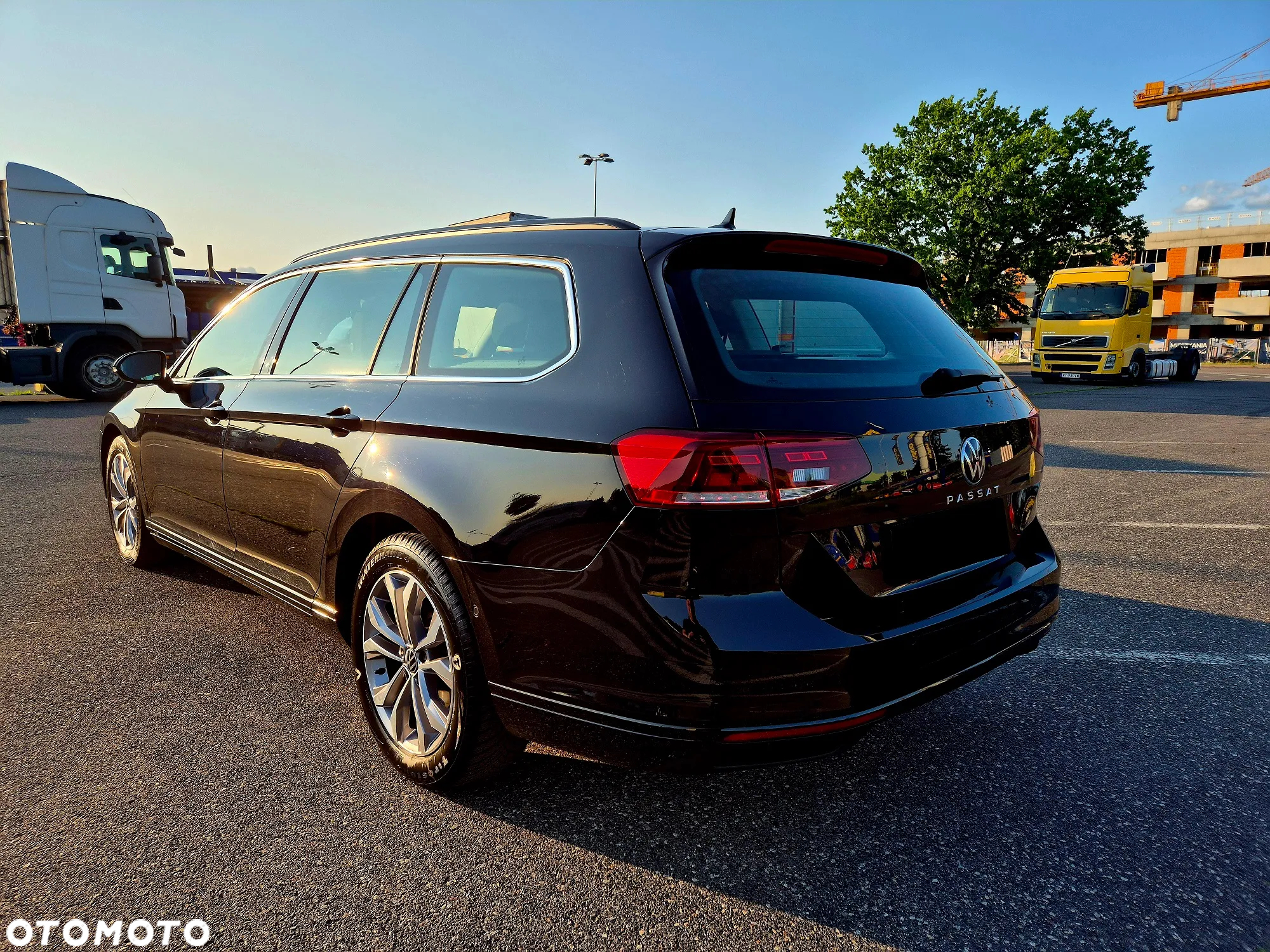 Volkswagen Passat - 4