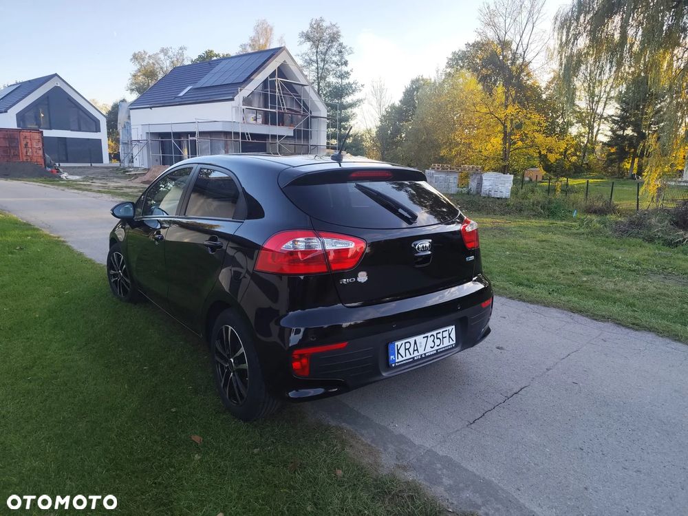 Kia Rio - 7