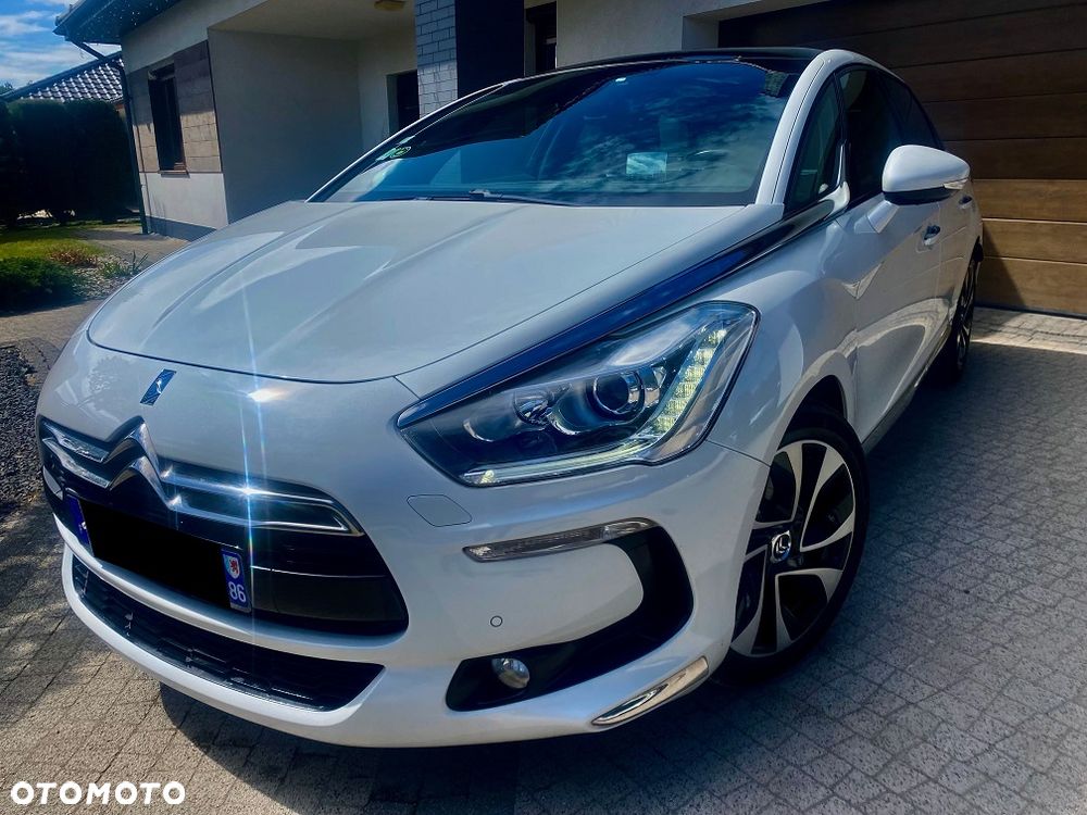 Citroën DS5 THP 155 SoChic - 1