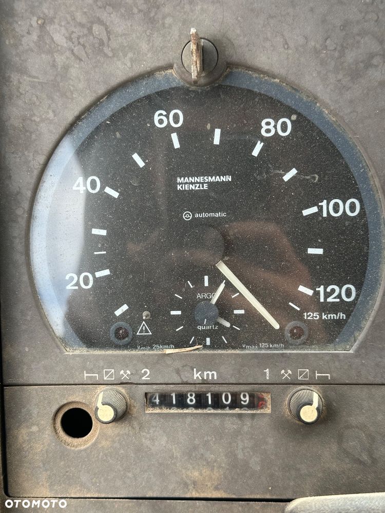 Mercedes-Benz 814 - 7