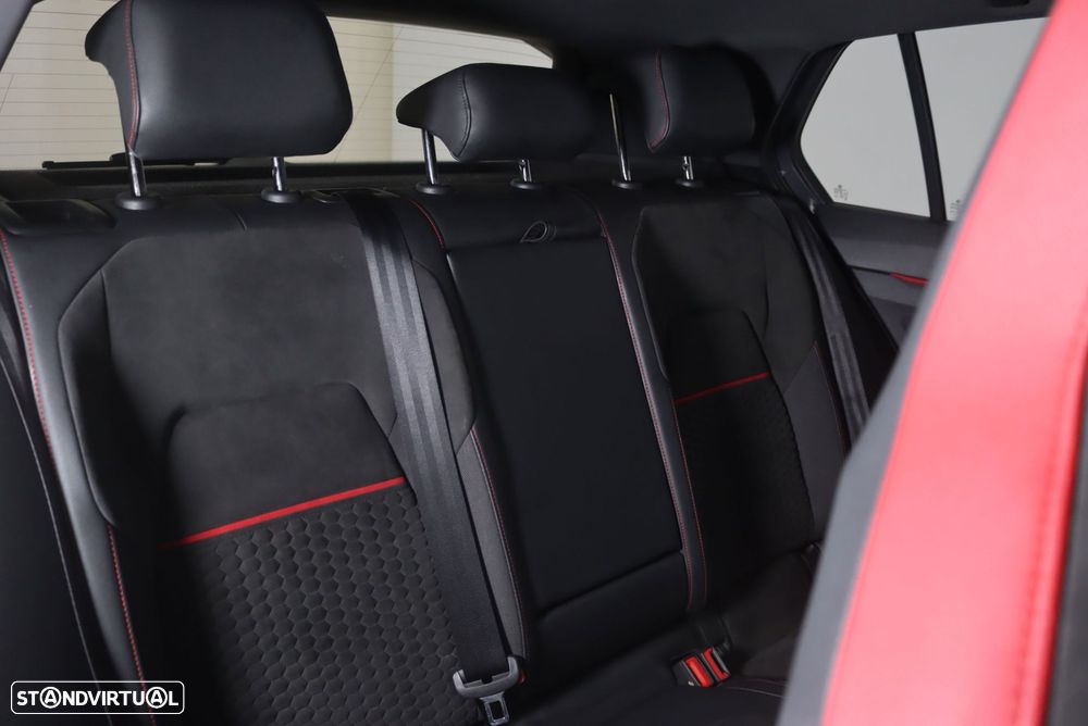 VW Golf 2.0 TSI GTI Clubsport DSG - 8