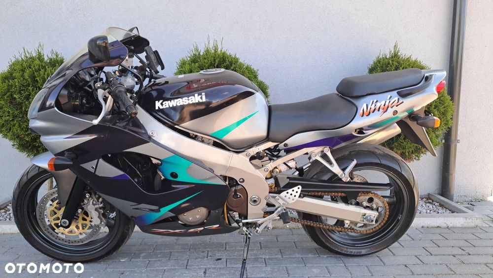 Kawasaki ZX - 28