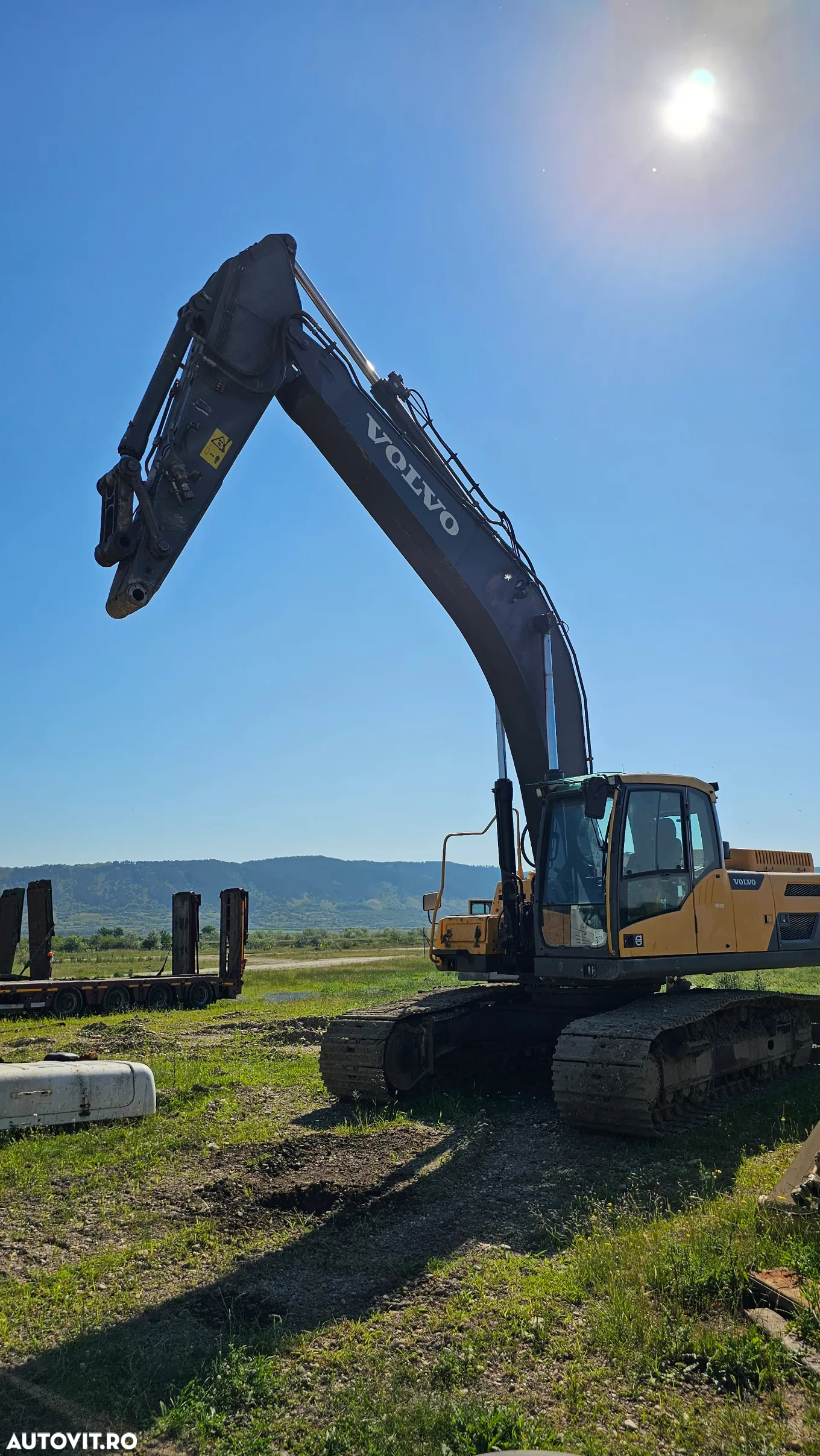 Volvo EC 300 Excavator pe senile - 7