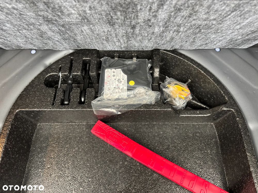 Kia Ceed 1.4 CVVT Dream Team Edition - 29