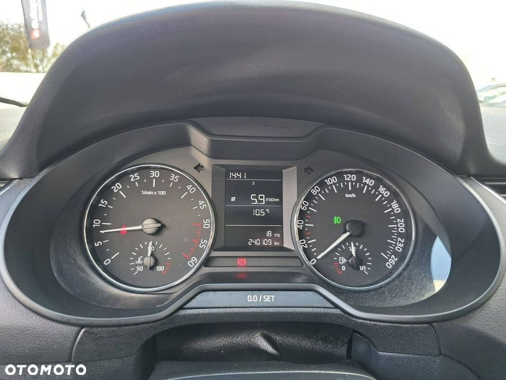 Skoda Octavia 1.6 TDI DPF Fun - 9