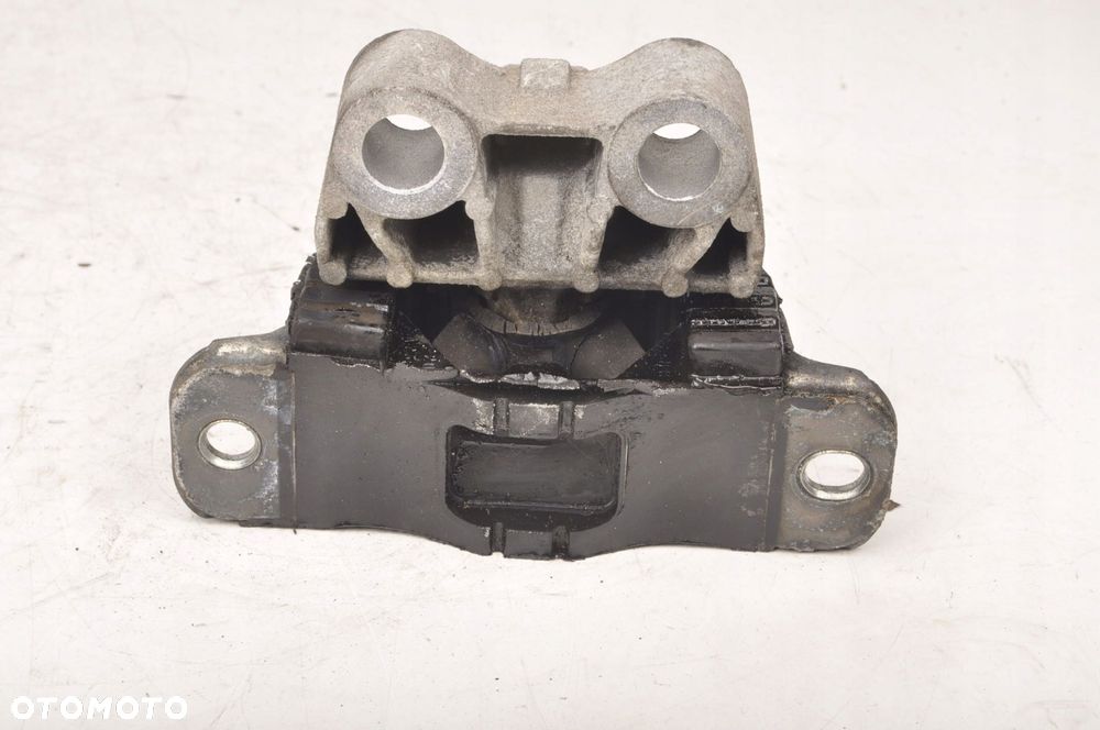 FIAT 500L 1.3 D PODUSZKA SILNIKA 071A23619 - 4