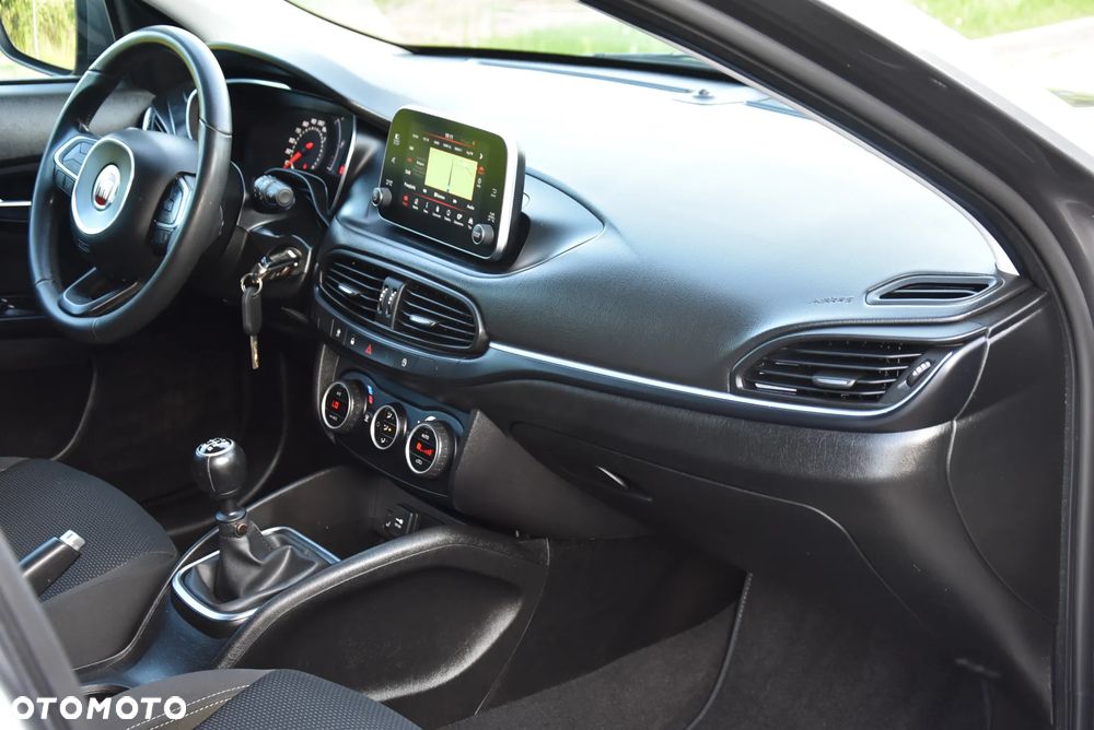 Fiat Tipo 1.4 T-Jet S-Design - 24