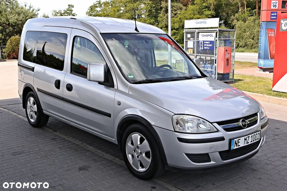 Opel Combo Tour Enjoy - 12