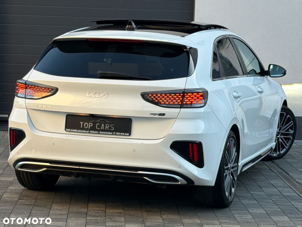Kia Ceed - 26