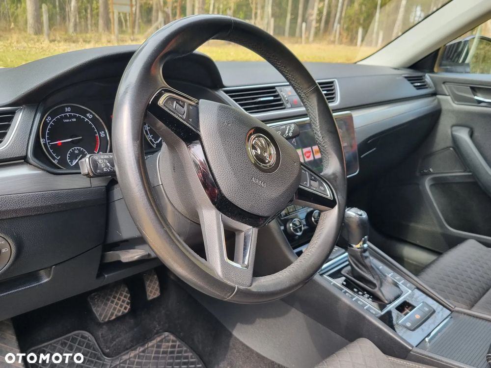 Skoda Superb 2.0 TDI 4x4 Style DSG - 17