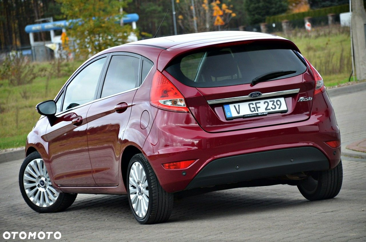 Ford Fiesta - 15