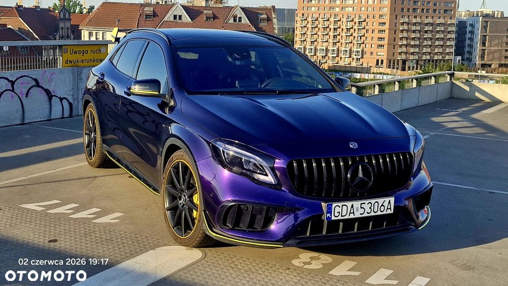 Mercedes-Benz GLA - 1