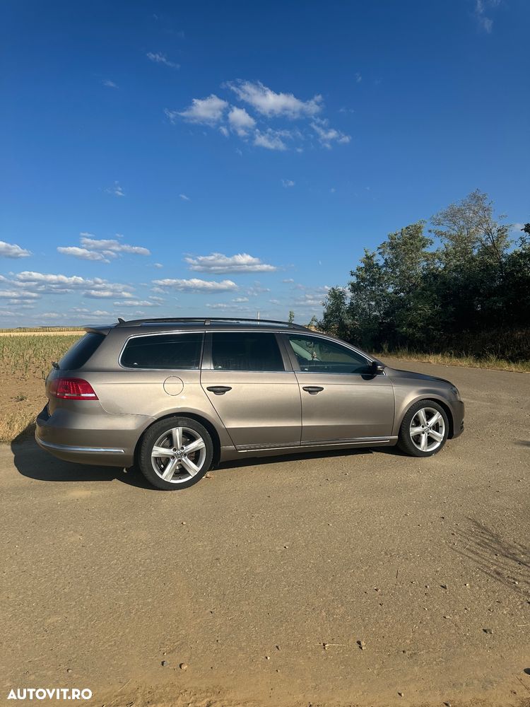 Volkswagen Passat 2.0 TDI Blue TDI Highline - 1