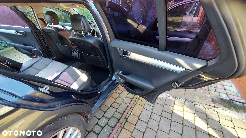 Mercedes-Benz Klasa C 200 CDI DPF Automatik Avantgarde - 13