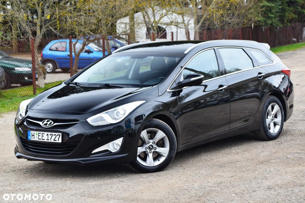 Hyundai i40 i40cw 1.7 CRDi Fifa World Cup Edition - 25